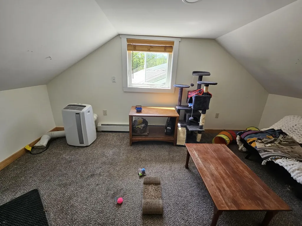 662 Temple Road Farmington ME 04938