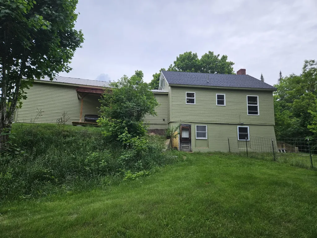 662 Temple Road Farmington ME 04938