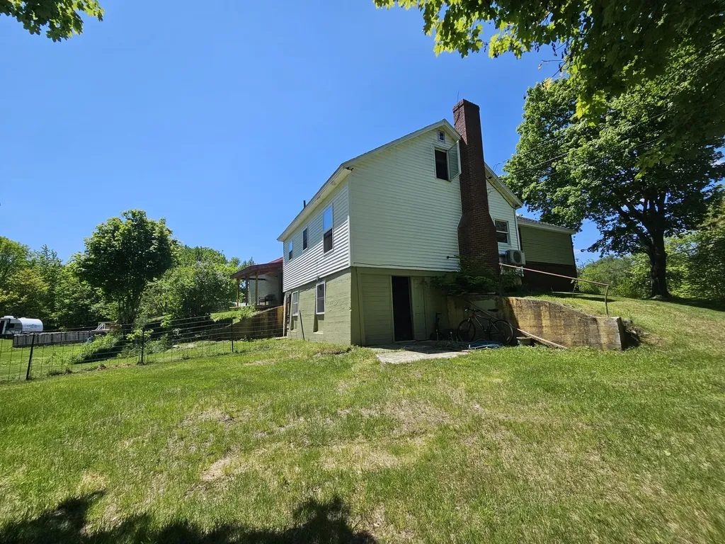 662 Temple Road Farmington ME 04938