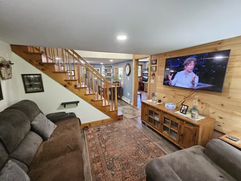 662 Temple Road Farmington ME 04938