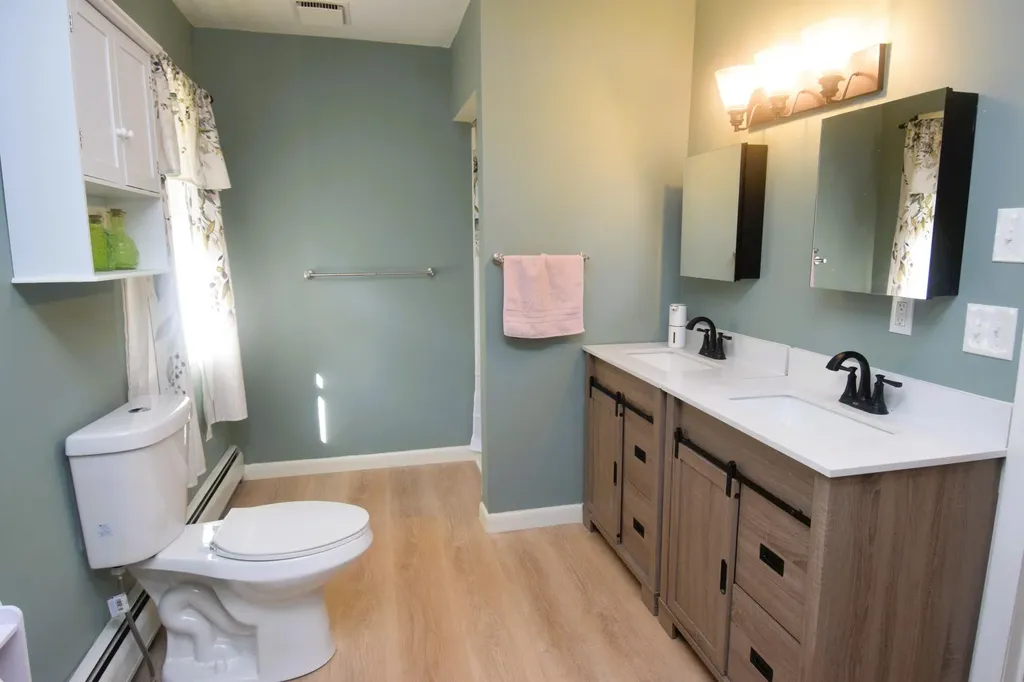 423 E River Road Skowhegan ME 04976