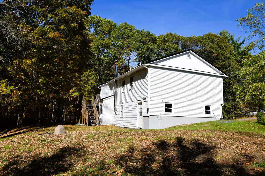 423 E River Road Skowhegan ME 04976
