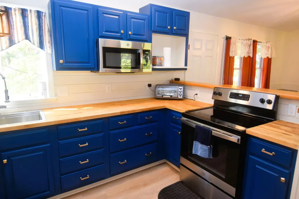 423 E River Road Skowhegan ME 04976