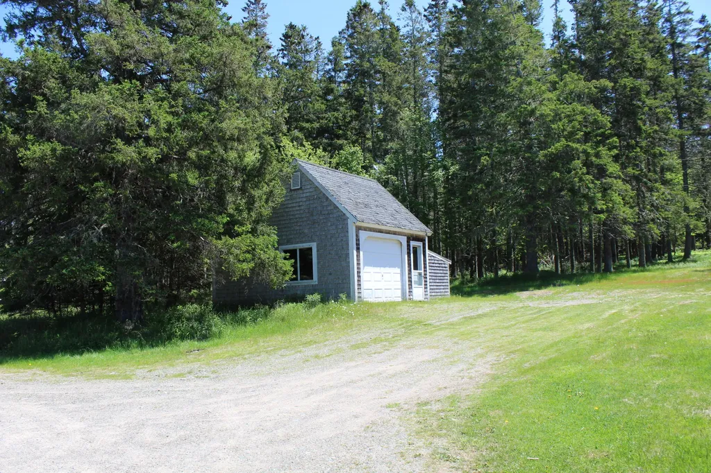 45 Kendall Head Road Eastport ME 04631