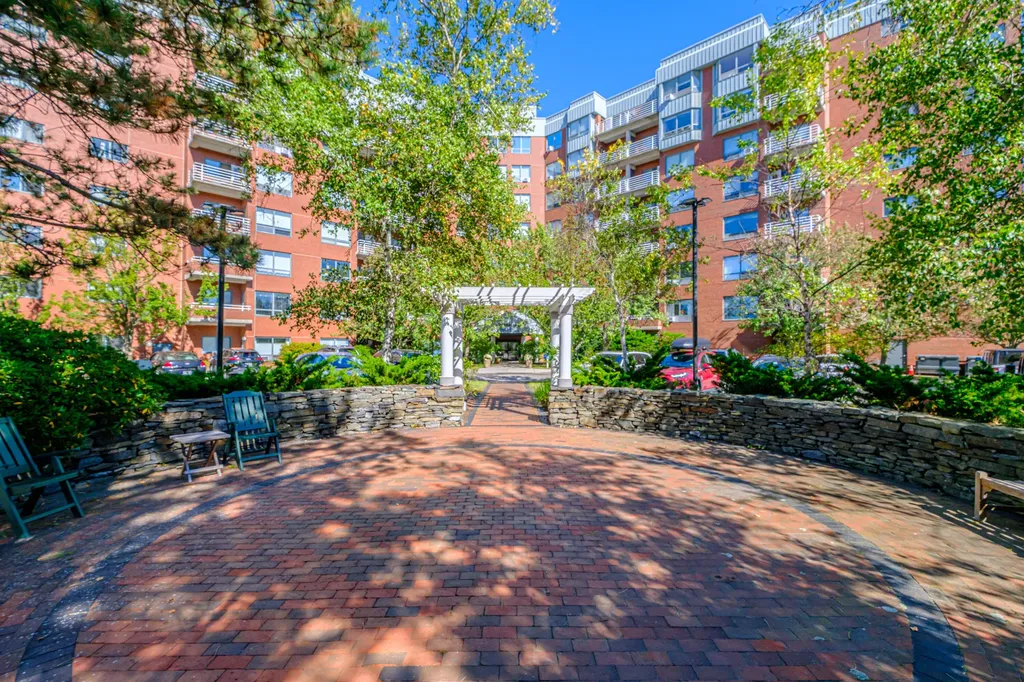 148 Breakwater Drive South Portland ME 04106