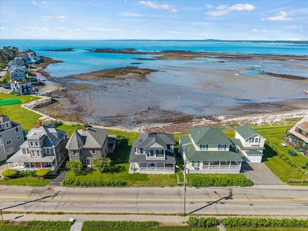 274 Beach Avenue Kennebunk ME 04043