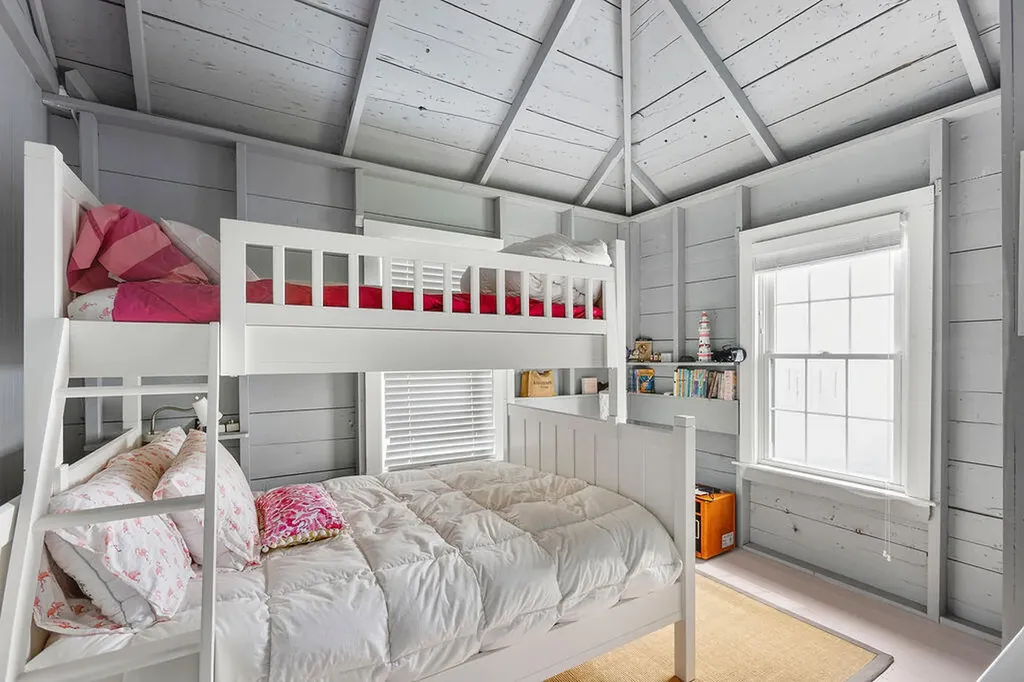 274 Beach Avenue Kennebunk ME 04043