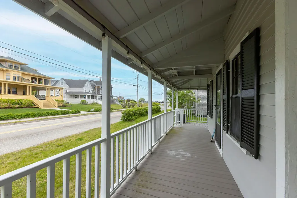 274 Beach Avenue Kennebunk ME 04043
