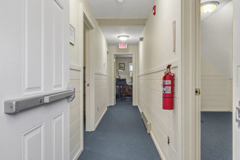 18 Belvedere Road Damariscotta ME 04543