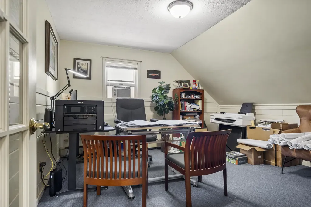18 Belvedere Road Damariscotta ME 04543