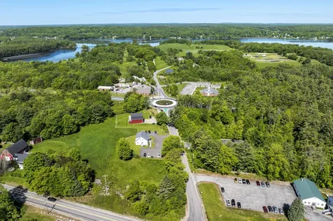 18 Belvedere Road Damariscotta ME 04543