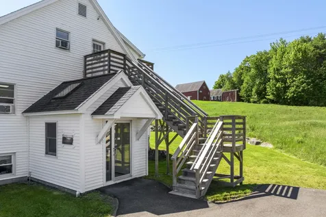 18 Belvedere Road Damariscotta ME 04543