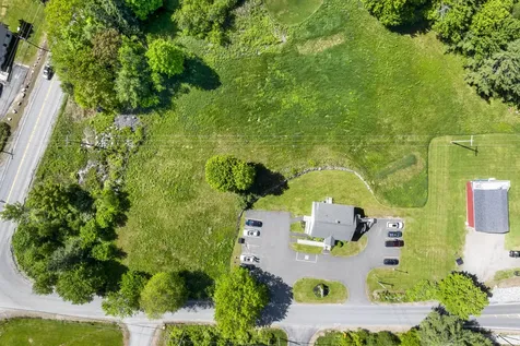 18 Belvedere Road Damariscotta ME 04543