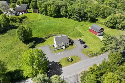 18 Belvedere Road Damariscotta ME 04543