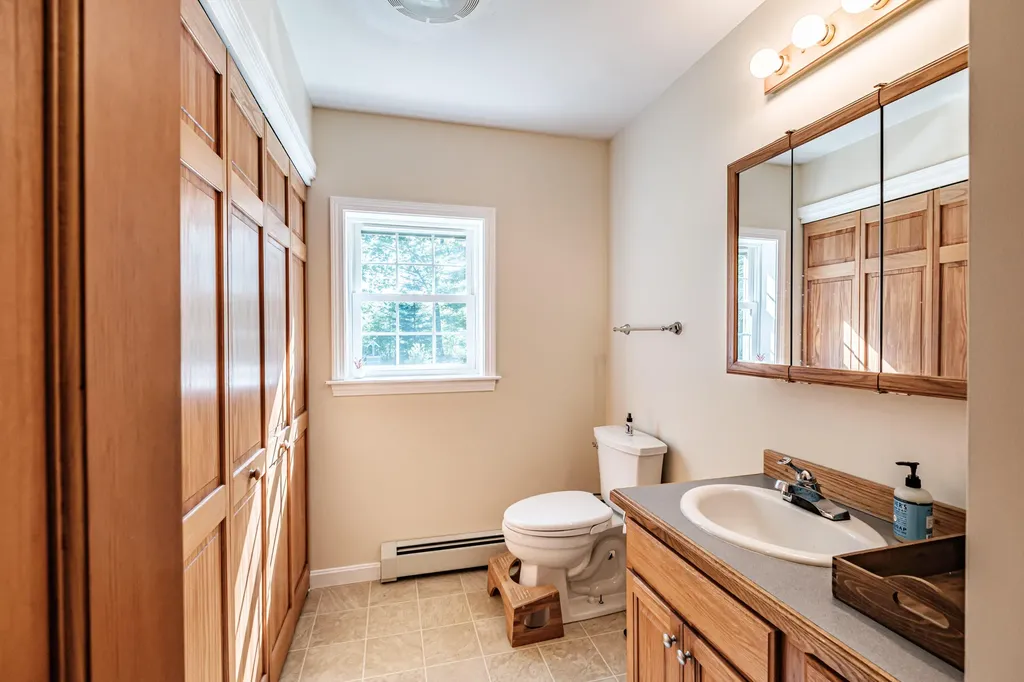 564 Maple Ridge Road Harrison ME 04040
