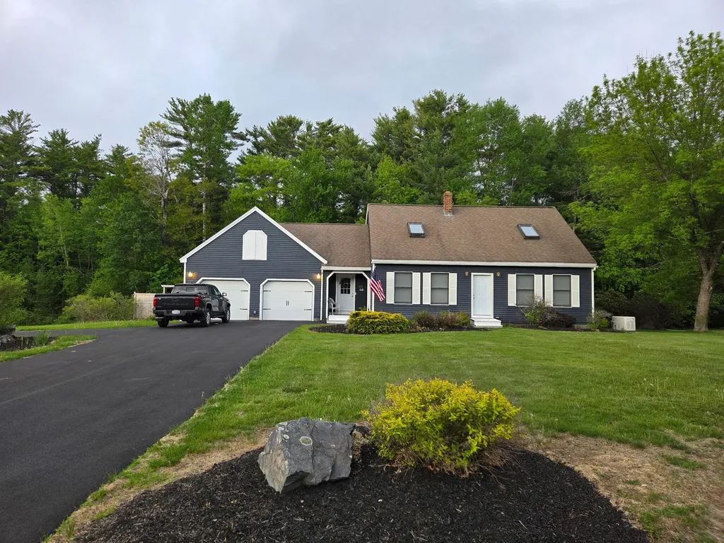 18 Frances Drive Hampden ME 04444