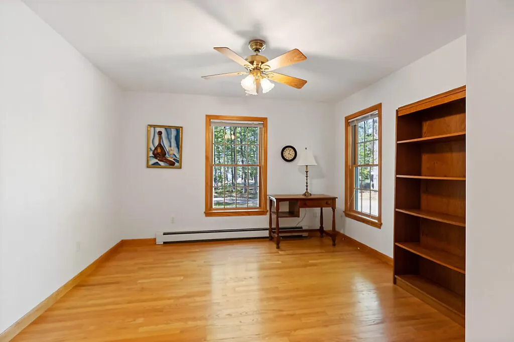 87 Memorial Drive Winthrop ME 04364