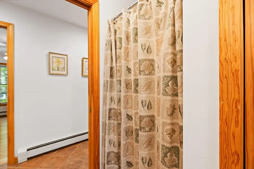 87 Memorial Drive Winthrop ME 04364