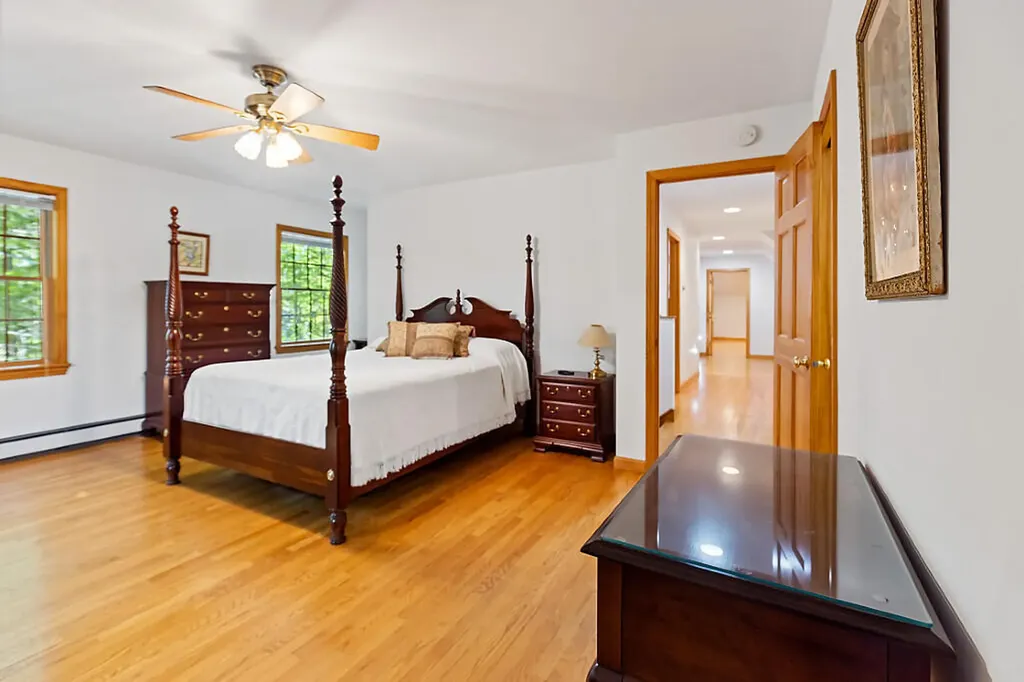 87 Memorial Drive Winthrop ME 04364