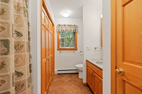 87 Memorial Drive Winthrop ME 04364
