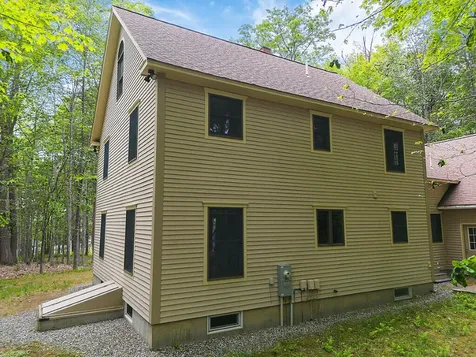 87 Memorial Drive Winthrop ME 04364