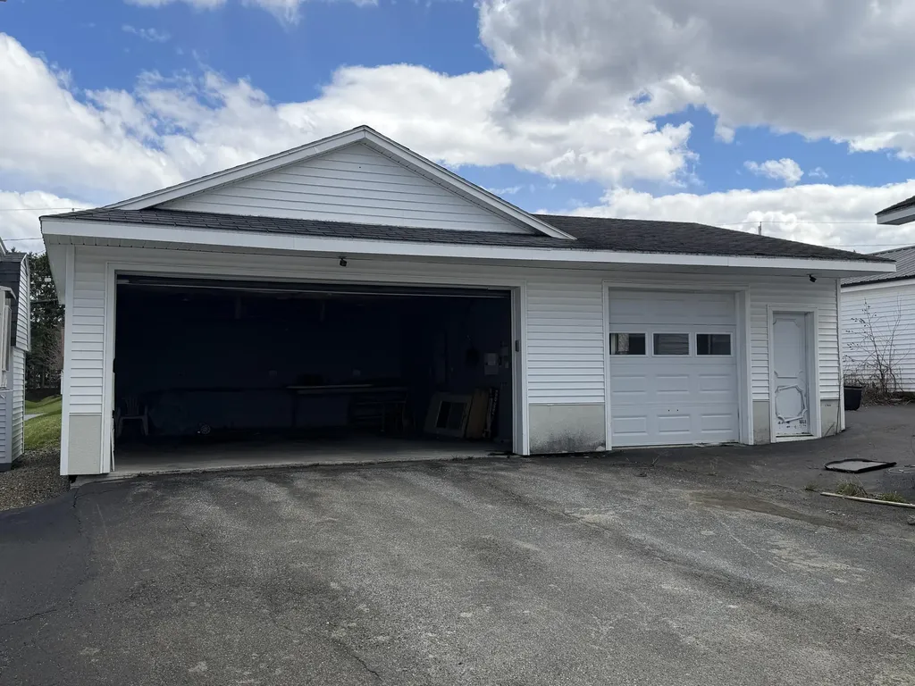 168 Pleasant Avenue Madawaska ME 04756