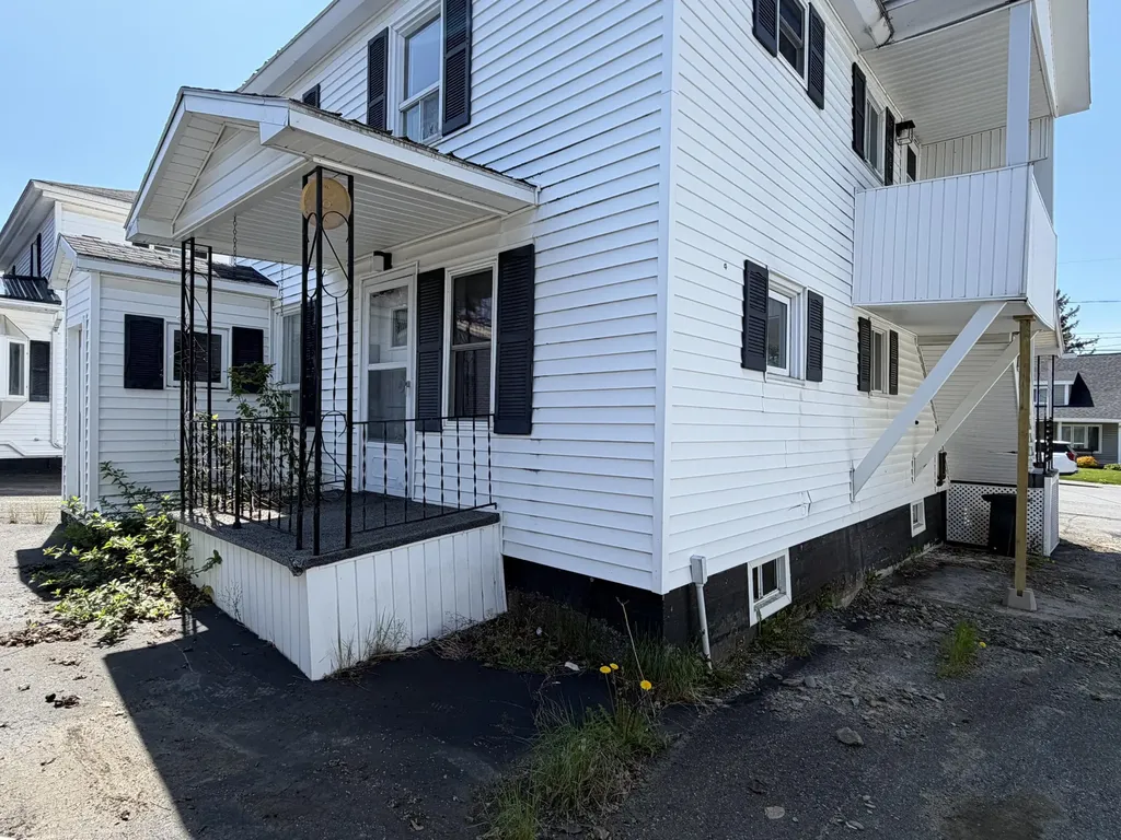 168 Pleasant Avenue Madawaska ME 04756