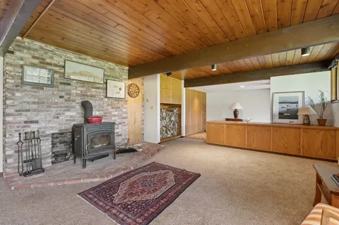 98 Field Road Falmouth ME 04105