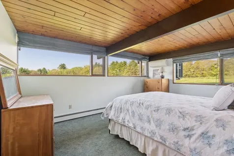98 Field Road Falmouth ME 04105