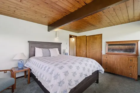 98 Field Road Falmouth ME 04105