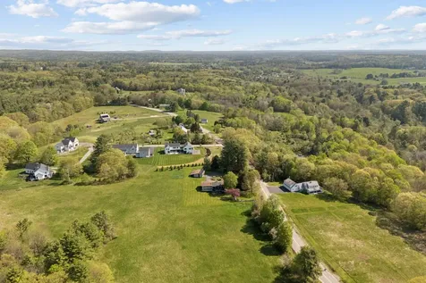 98 Field Road Falmouth ME 04105