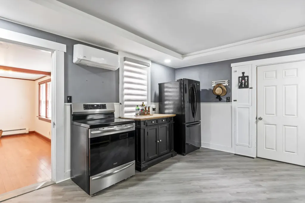 56 Federal Street Wiscasset ME 04578