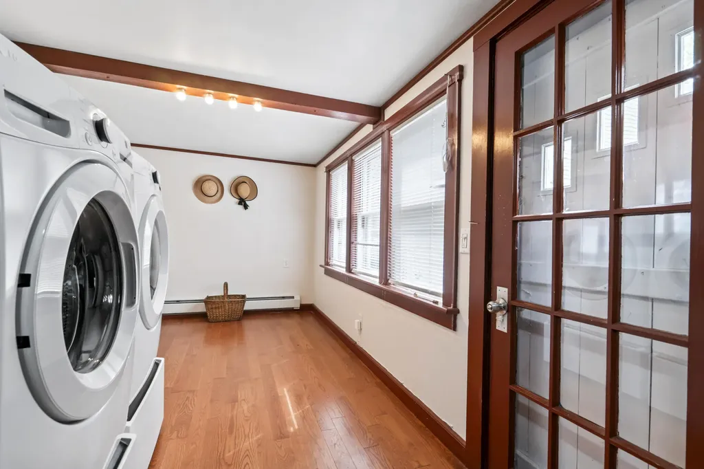 56 Federal Street Wiscasset ME 04578