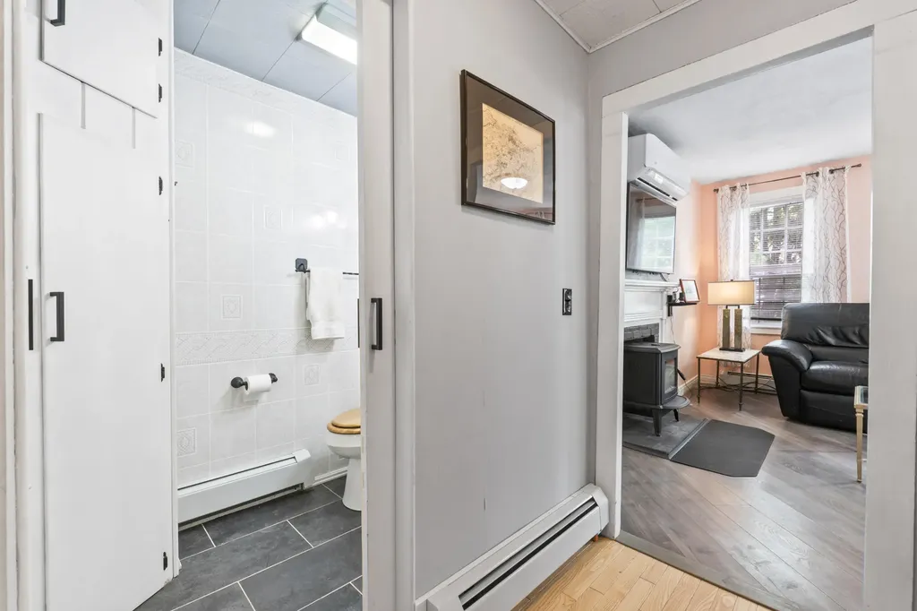 56 Federal Street Wiscasset ME 04578