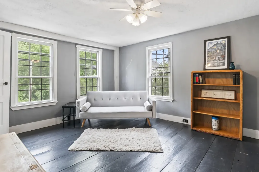 56 Federal Street Wiscasset ME 04578