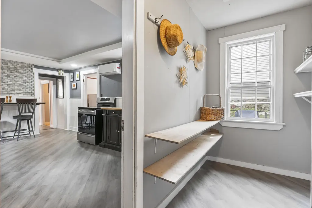 56 Federal Street Wiscasset ME 04578