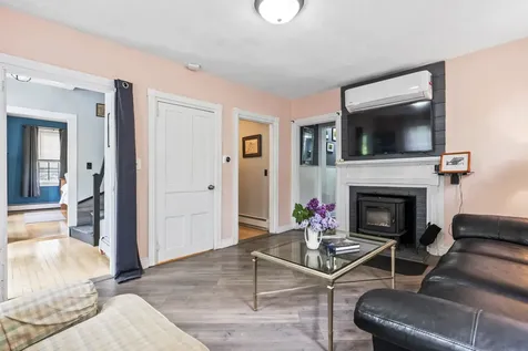56 Federal Street Wiscasset ME 04578