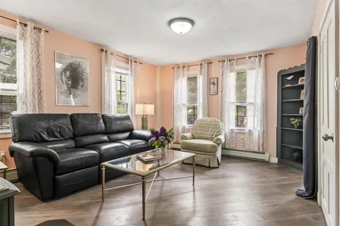 56 Federal Street Wiscasset ME 04578