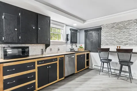 56 Federal Street Wiscasset ME 04578