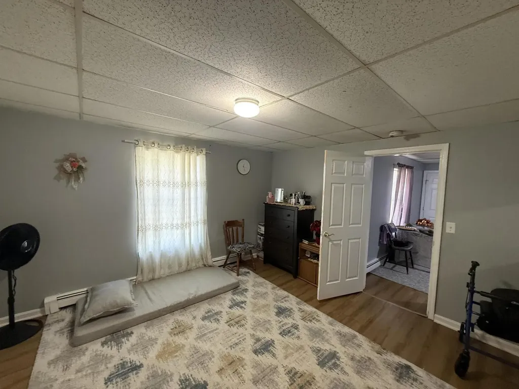 35 Pine Street Auburn ME 04210