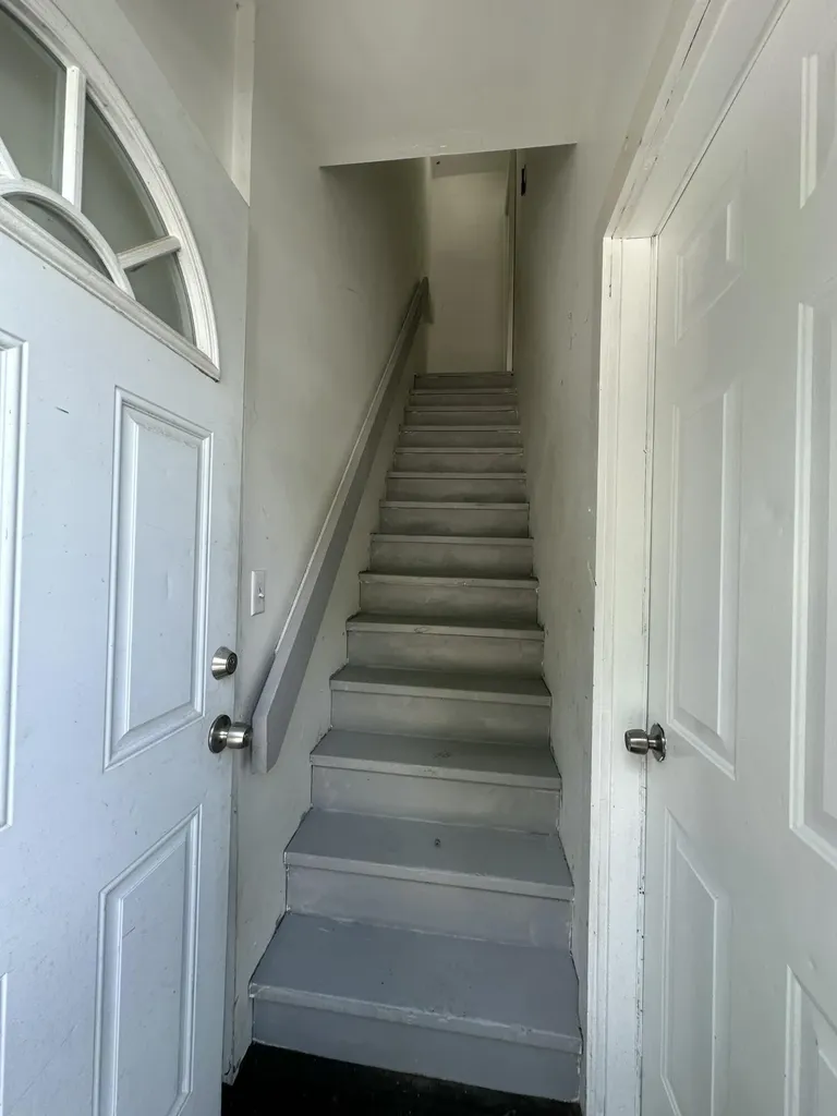 35 Pine Street Auburn ME 04210