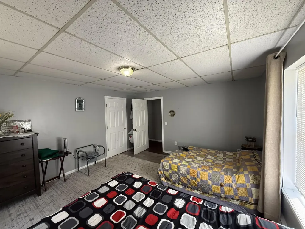 35 Pine Street Auburn ME 04210