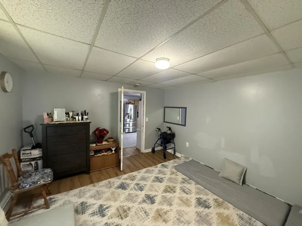 35 Pine Street Auburn ME 04210
