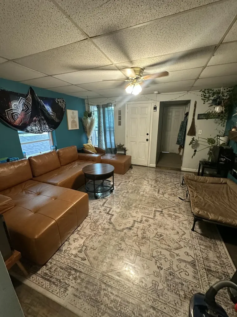 35 Pine Street Auburn ME 04210