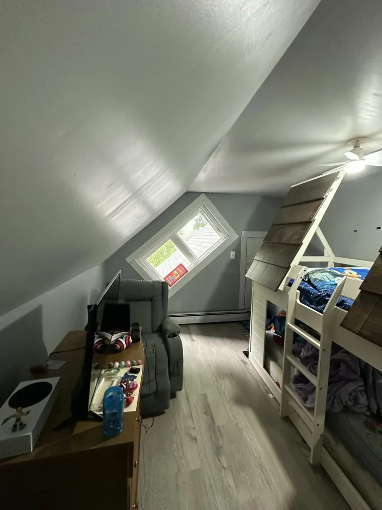 35 Pine Street Auburn ME 04210