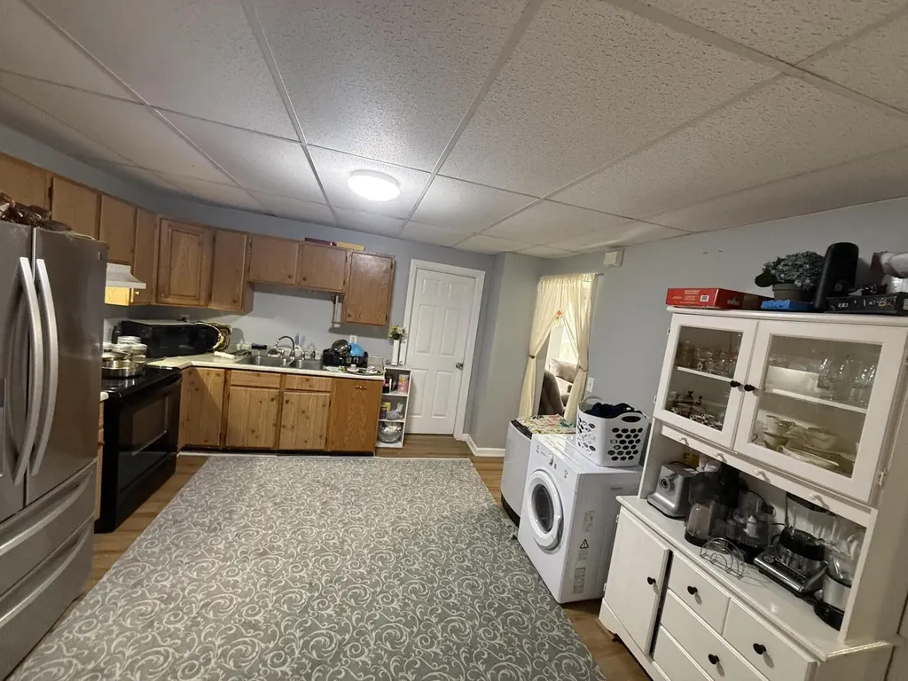 35 Pine Street Auburn ME 04210