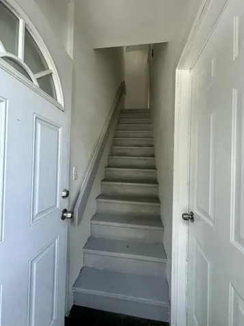 35 Pine Street Auburn ME 04210