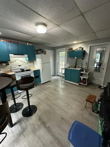35 Pine Street Auburn ME 04210