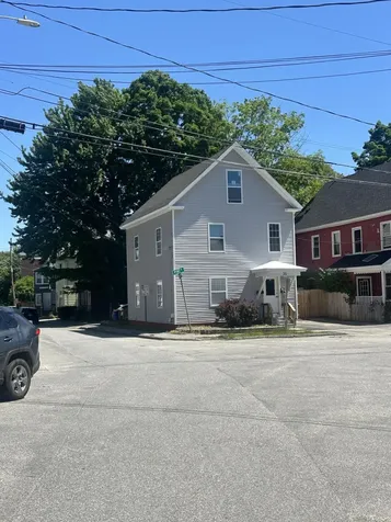 35 Pine Street Auburn ME 04210