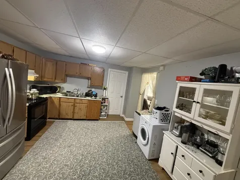 35 Pine Street Auburn ME 04210
